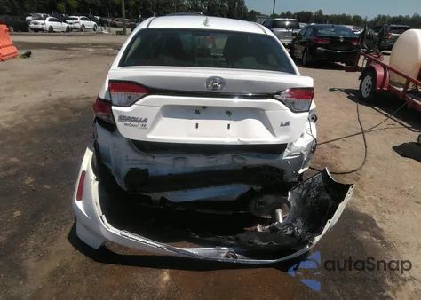 2021 Toyota Corolla Le z USA, uszkodzony, nr VIN JTDEPMAE0MJ121565